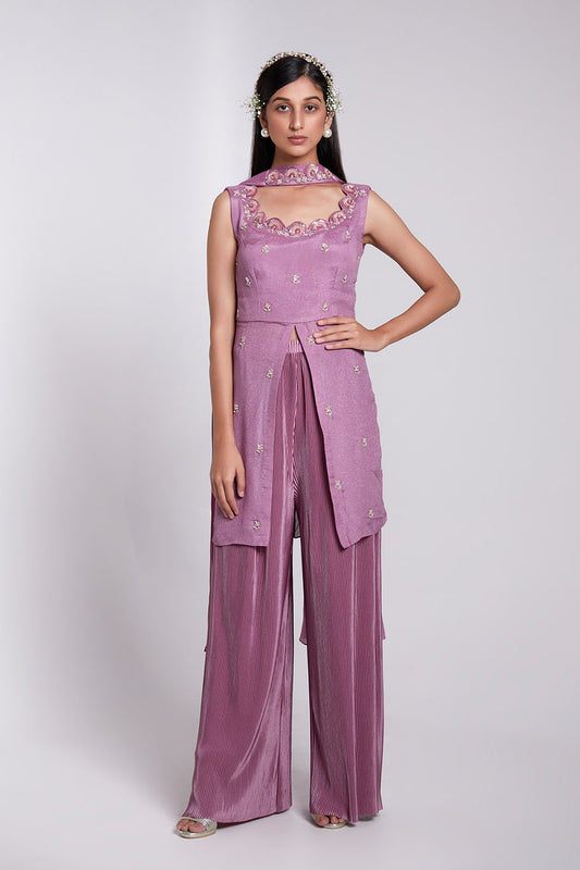 Short Peplum Kurta Set with A Choker Dupatta