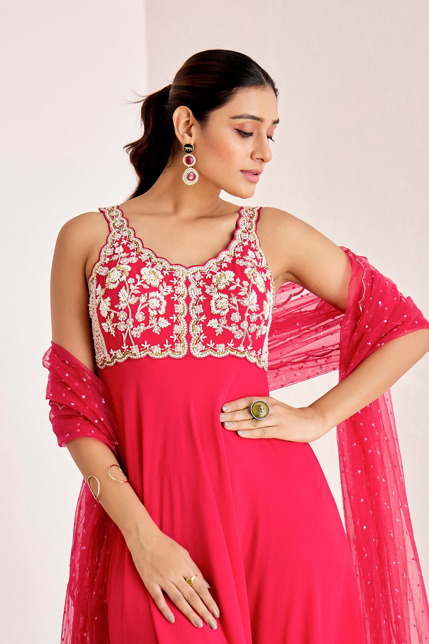 PINK SLEEVELESS ANARKALI SET