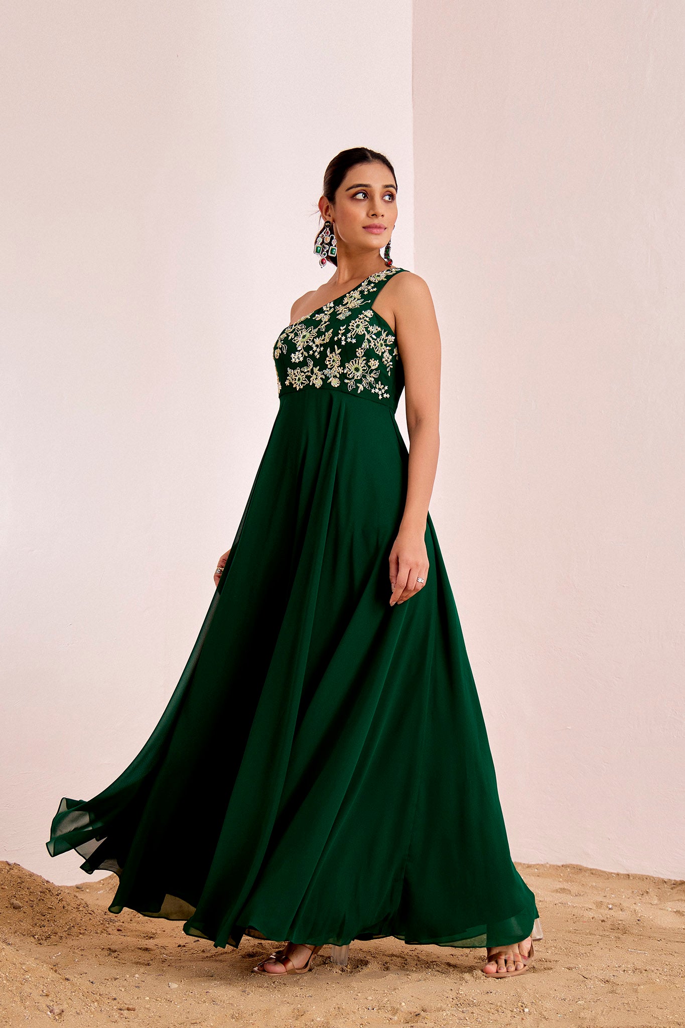 GREEN ONE SHOULDER GOWN