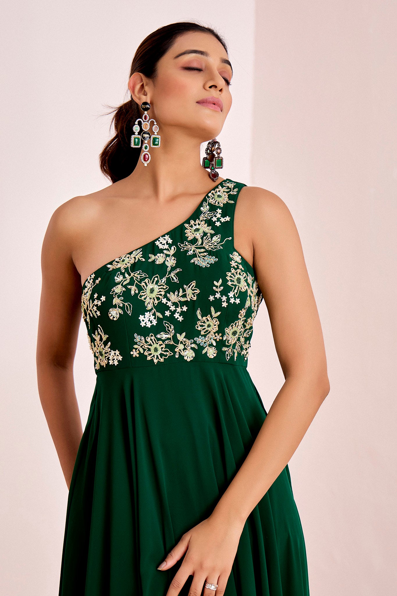 GREEN ONE SHOULDER GOWN