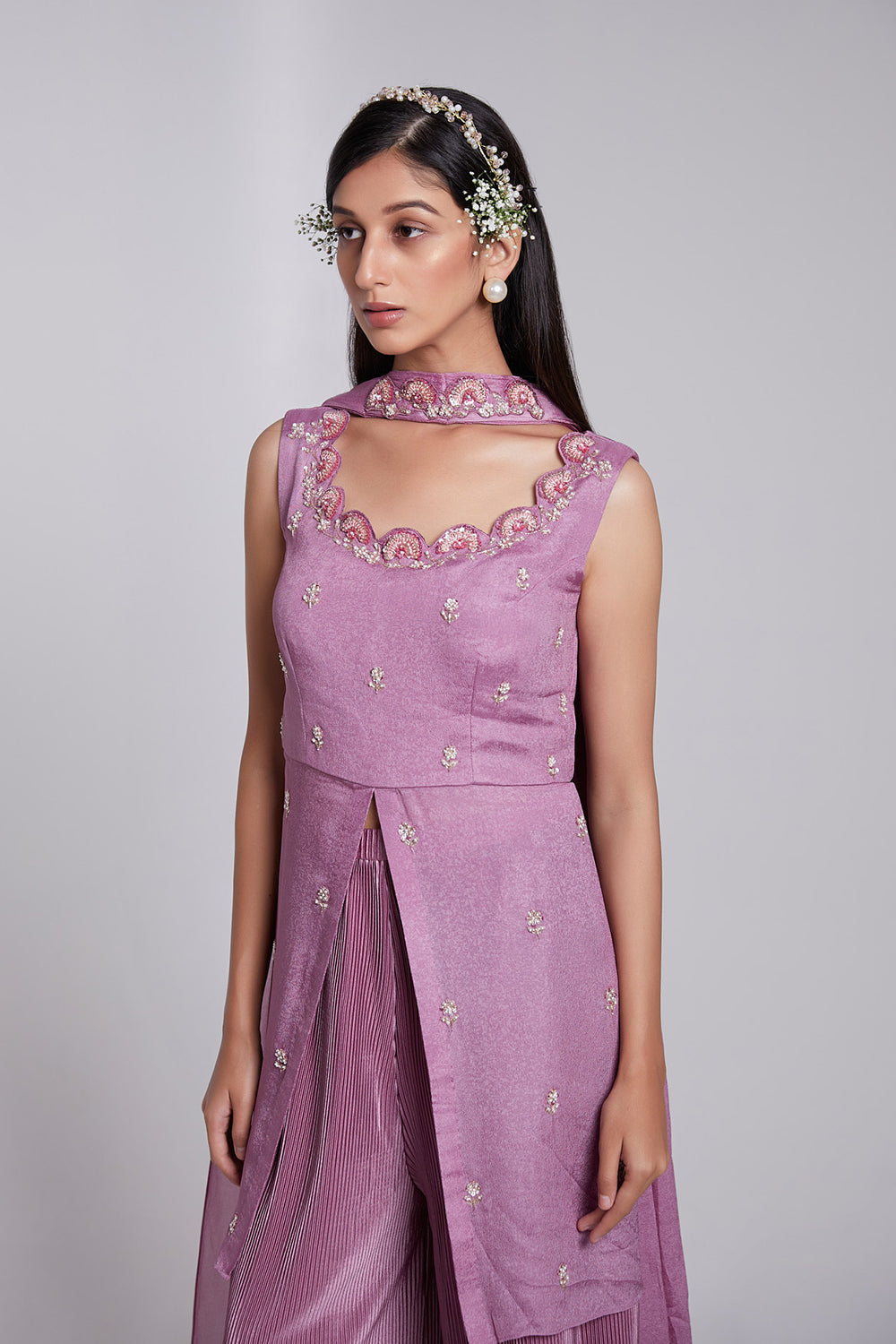 Short Peplum Kurta Set with A Choker Dupatta