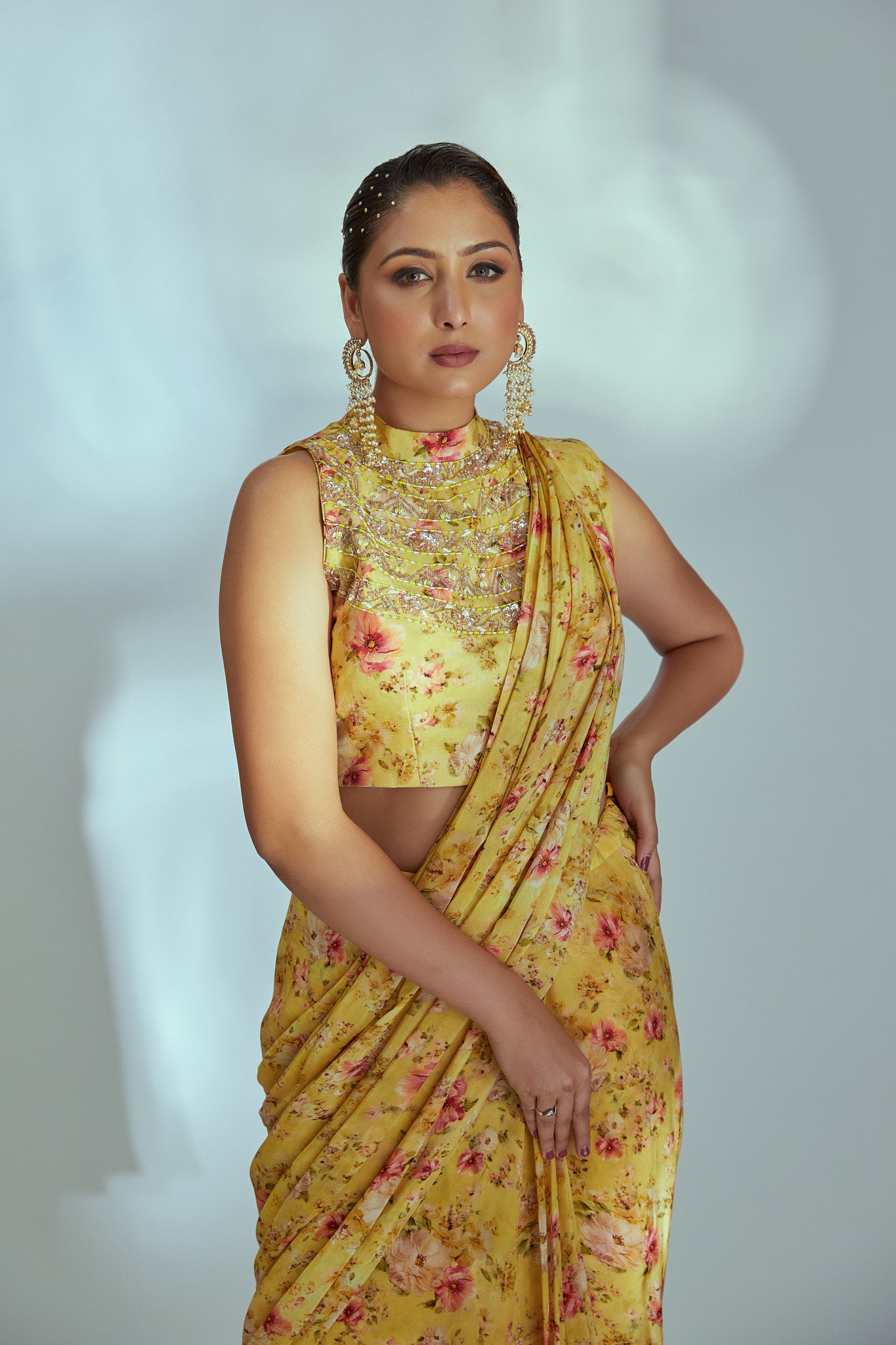 Yellow incut pre drape saree