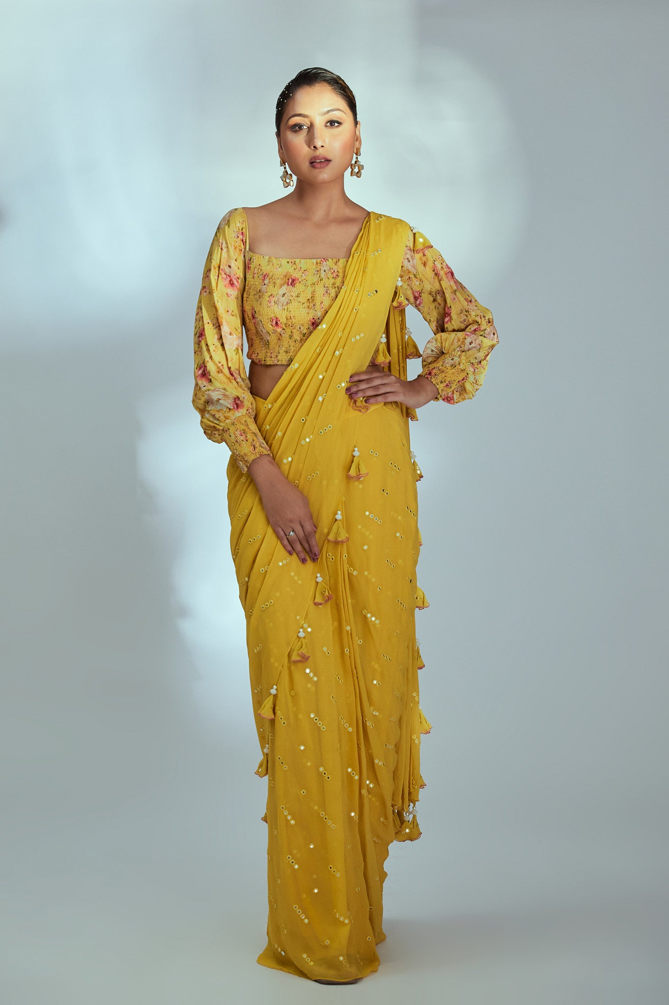 Smoking yellow pre drape saree